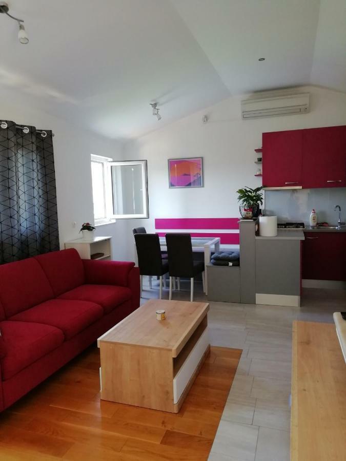 Apartments Hana Goveđari Eksteriør bilde